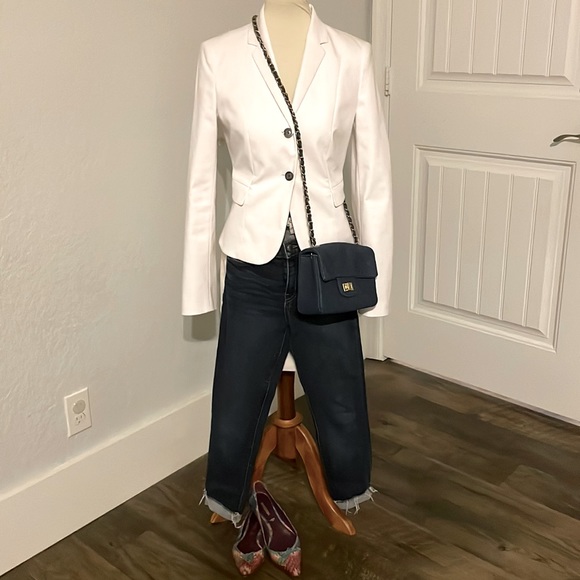 Hugo boss white blazer. Size 4 - Picture 1 of 6